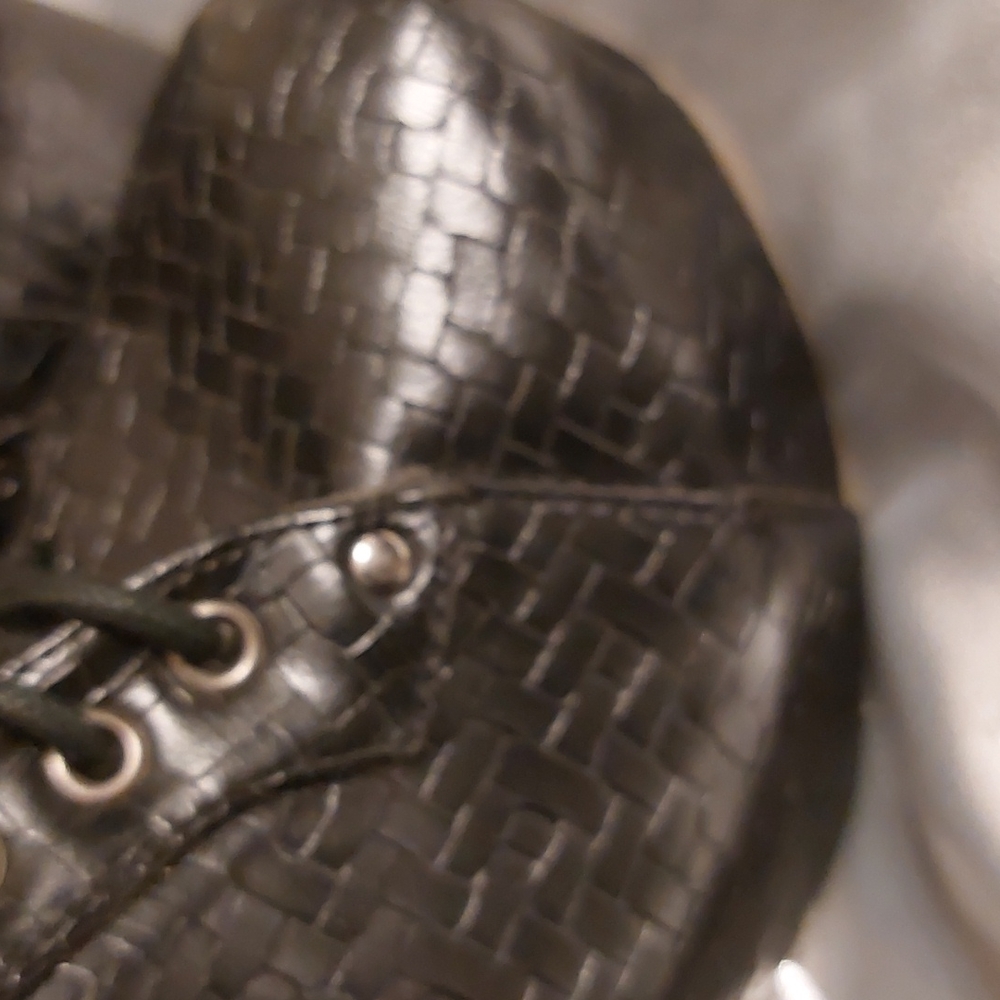 Booties - Picture 4 of 4
